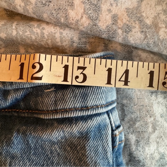 Abercrombie & Fitch the 90s Straight Ultra High Rise Jeans Size 27 Light Wash - Picture 13 of 16